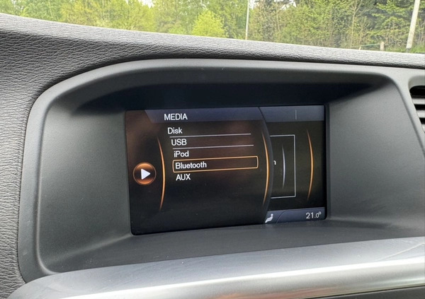 Volvo V60 cena 35900 przebieg: 216000, rok produkcji 2011 z Rzeszów małe 301